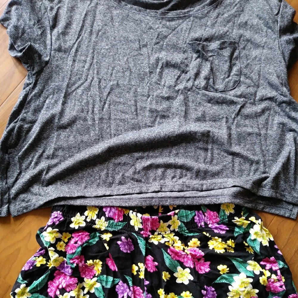 OUTFIT~cropped tee & soft short shorts